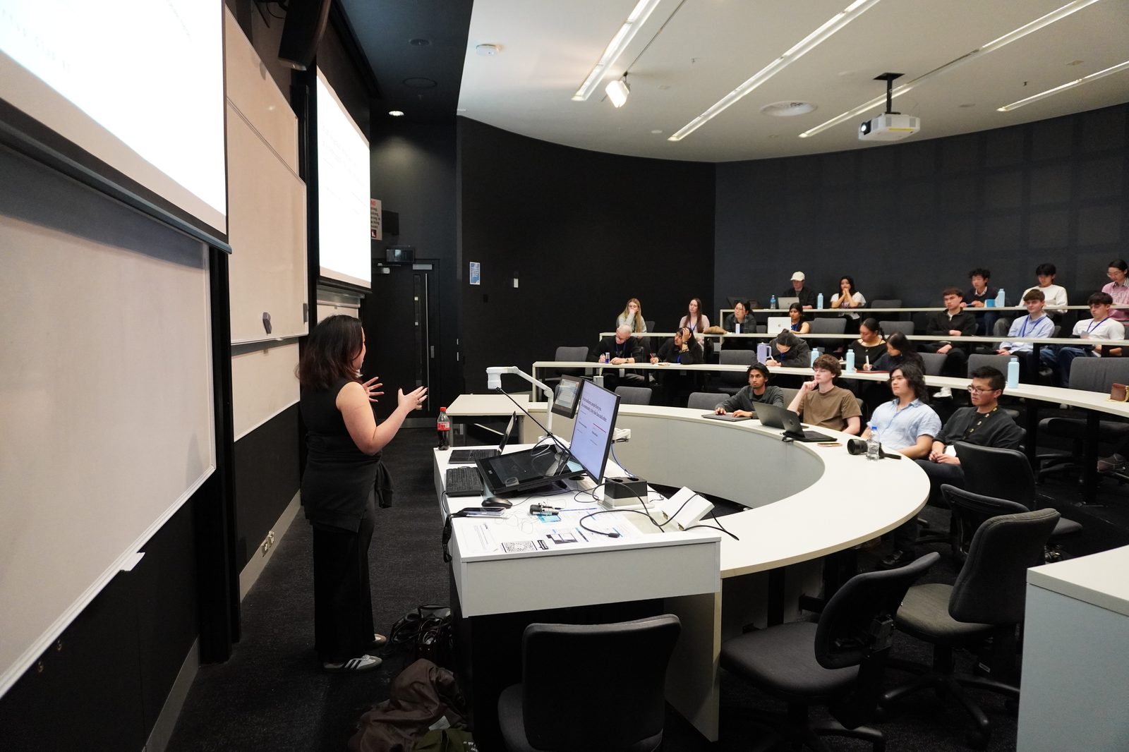 Hands-on workshop in the caseroom